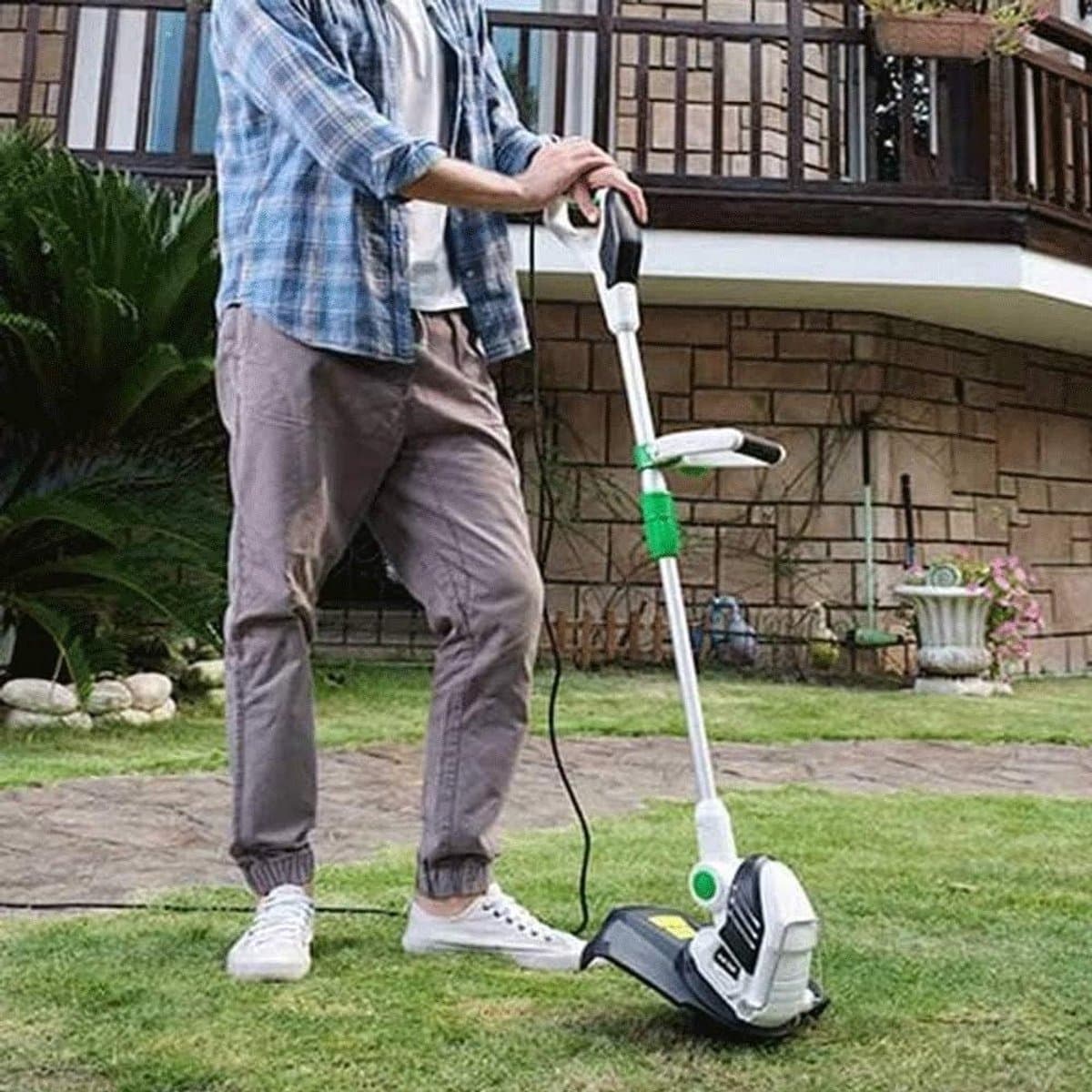Elektrische Grasmaaier - Grastrimmer Wiedehopf - Gazon Onderhouden - 360 Graden Maaifunctie - 32 cm Maaibreedte - One Color — afbeelding 1
