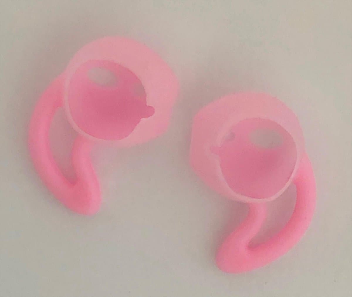 KELERINO. Anti-slip siliconen earhooks / earhoox / oorhaken geschikt voor Airpods 1 & 2 - Roze — afbeelding 1